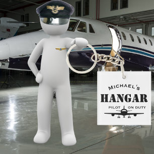 Porte-clés Hangar d'avion et cadeau personnalisé de pilote en