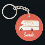 Porte-clés HAPPER CAMPER RV Motorhome Camper PERSONNALISÉ<br><div class="desc">Customisez ce porte - clé mignon avec votre propre texte, votre nom ou tout ce que vous voulez. Préparez-vous à votre voyage en voiture avec ce design de camping-car, dessiné à la main par moi pour vous ! Consultez ma boutique pour trouver beaucoup d'autres articles correspondants !</div>
