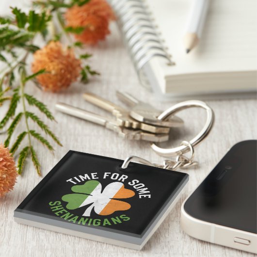 Porte-clés Heure pour certains Shenanigans Clover St Patrick' (Devant Droit)