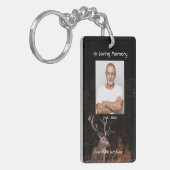 Porte-clés Invitation au service commémoratif Cerf solitaire (Devant gauche)