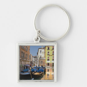 Porte-clés Italie, Venise, gondoles amarrées le long d'un can