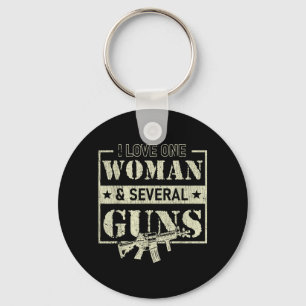 Porte-clés J'aime une femme plusieurs armes