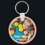 Porte-clés Joyeux Anniversaire Moderne Simple Photo<br><div class="desc">Ce design simple et moderne est composé de typographie serif et d'ajouter une photo personnalisée.</div>