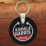 Porte-clés Kamala Harris 2024 Pour Les Élections Rétro Du Pré<br><div class="desc">Kamala Harris 2024 Pour L'Élection Du Président Retro Button</div>