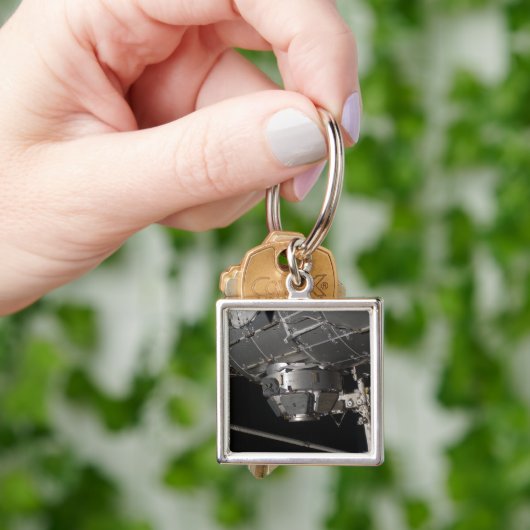 Porte-clés La tranquillité de la Station spatiale internation (main)