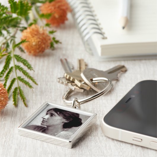 Porte-clés La Virginie Woolf, 1902 (Côté)