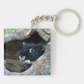 Porte-clés Lapin noir en creux d'un arbre photo (Dos)