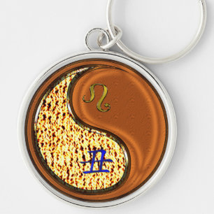 Porte-clés Leo et ox de bois
