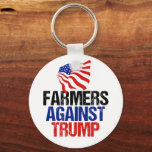 Porte-clés Les agriculteurs contre l'élection de Trump en 202<br><div class="desc">Fermiers contre Trump porte - clé pour votre ferme. Un drapeau américain pour un fermier fier qui votera démocrate aux élections de 2024.</div>