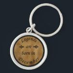 Porte-clés les légendes sont nées en décembre anniversaire vi<br><div class="desc">Vous pouvez ajouter un peu d'originalité à votre garde-robe avec cette édition limitée de coucher de soleil d'anniversaire en détresse design rétro vintage avec une police typographique impressionnante lettrage, est une idée cadeau pour hommes, femmes, mari, femme petite amie, et un petit ami qui aimeront celui-ci d'une oeuvre d'art gentil....</div>