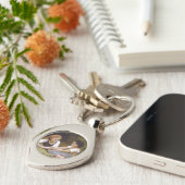 Porte-clés Les Noisettes : Les jeunes filles ramassent les no (Côté )