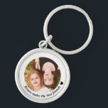 Porte-clés Les soeurs font les meilleurs amis Photo<br><div class="desc">Porte - clé photo élégant avec soeurs citent "Les soeurs font les meilleurs amis"</div>