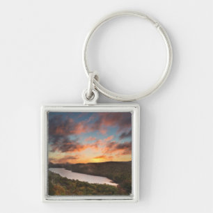 Porte-clés Lever de soleil vibrant sur le lac des nuages en a