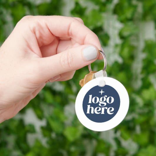 Porte-clés Logo d'entreprise bleu avec code QR simple (main)