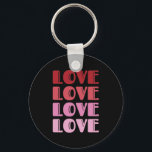 Porte-clés Love Repeating Text Valentine's Day I Love You<br><div class="desc">Aimez le texte répété. Un design typographique pour le 14 février, anniversaire, anniversaire ou toute autre date. L'amour compte tous les jours, pas seulement pour la Saint-Valentin, surtout quand vous êtes en couple. Obtenez cette pensée géniale de vous design aujourd'hui pour votre femme ou petite amie. Vous pouvez modifier la...</div>