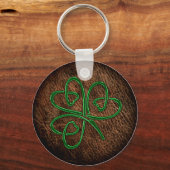 Porte-clés Lucky shamrock sur la texture du cuir (Recto)