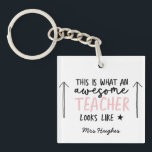 Porte-clés Magnifique enseignant typographie moderne cadeau r<br><div class="desc">Voici à quoi ressemble un enseignant génial. Magnifique professeur de typographie moderne cadeau. Avec lettré à la main script fun moderne,  et espace pour leur nom et le nom de votre enfant. La fin de l'année,  Noël ou cadeau de vacances parfait pour votre professeur préféré.</div>