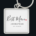Porte-clés Mariage élégant Best Man<br><div class="desc">Le cadeau parfait pour n'importe quel meilleur homme, le design amusant et moderne dispose de script de typographie stylisée police "Best Man" libellé avec un mignon petit coeur d'amour rouge arrêts complets. Le design est facile à personnaliser avec un nom et une date de mariage établie et sera le gardien...</div>