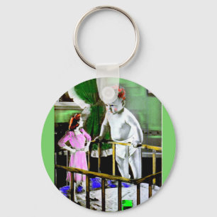 Porte-clés Mère des années 1940 et son bébé géant