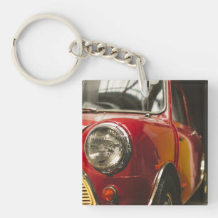 Porte-clés Mini voiture rouge classique