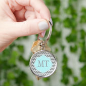 Porte-clés moderne gris, monogramme chevron blanc (main)