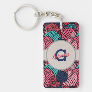 Porte-clés Monogramme avec pelotes de laine à tricoter