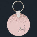 Porte-clés Monogramme de Parties scintillant rose pâle Rose<br><div class="desc">Rose Gold - Blush Pink Sparkle Parties scintillant Script Monogramme Nom Clés (Porte - clé). Cela rend le cadeau parfait pour 16 ans,  mariage,  douche nuptiale,  anniversaire,  baby shower ou bachelorette pour quelqu'un qui aime le luxe glam et les styles chic.</div>