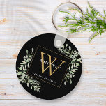 Porte-clés Monogramme d'or noir Élégant verdure<br><div class="desc">Elégante aquarelle verte feuille nom de porte - clé monogramme avec un monogramme d'or initial sur un arrière - plan noir chic. Conçu par Thisisnotme©</div>