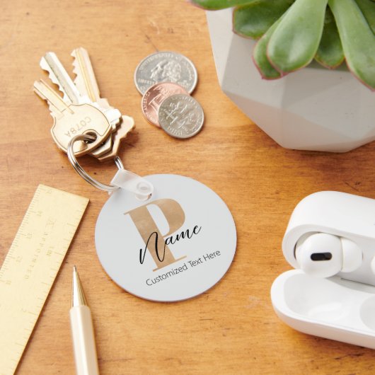 Porte-clés Monogramme moderne Initiale P & Nom Personnalisé (Bureau)