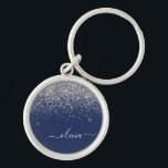 Porte-clés Monogramme Pailleté Fille Bleu Navy Argenté<br><div class="desc">Porte-clés Monogramme Script Pailleté Bleu Navy et Argent. C'est le cadeau parfait pour un anniversaire sweet 16,  un mariage,  une douche de mariée,  un anniversaire de mariage,  une baby shower ou une soirée d'enterrement de vie de jeune fille pour quelqu'un qui aime le luxe glamour et les styles chic.</div>