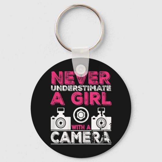 Porte-clés Ne jamais sous-estimer une fille avec une caméra - (Recto)