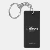 Porte-clés Noir Script moderne Groomsmen personnalisé (Devant gauche)