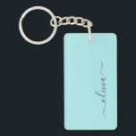 Porte-clés Nom Monogramme Féminin Écriture Moderne Bleu Aqua<br><div class="desc">Porte-clés Nom Monogramme Simple Écriture Bleu Aqua Turquoise. C'est le cadeau idéal pour un anniversaire sweet 16,  un mariage,  une douche de mariée,  un anniversaire de mariage,  une baby shower ou une soirée enterrement de vie de jeune fille pour quelqu'un qui aime le luxe et les styles chic.</div>