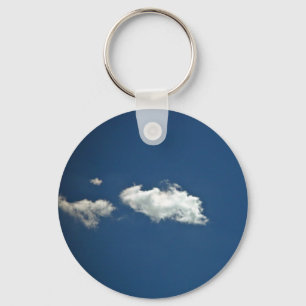 Porte-clés Nuage blanc pelucheux sur le ciel bleu profond
