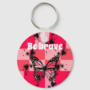 Porte-clés papillon dans le jardin