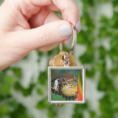 Porte-clés Papillon sur fleur tropicale (main)
