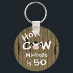 Porte-clés Personnalisé Funny Holy Cow 50th Birthday Humoriso<br><div class="desc">Personalisé Humoristique Holy Cow Quelqu'un est 50 Porte - clé d'anniversaire avec Faux Barn Wood Arrière - plan. Quelques graphiques de Trina Walker sur DigiScrapKits.com. *</div>