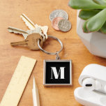 Porte-clés Personnaliser monogramme initial noir blanc<br><div class="desc">Personnaliser monogramme initial noir blanc porte - clé</div>