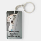 Porte-clés Photo d'un chien blanc mignon qui regarde le Gardi (Dos)