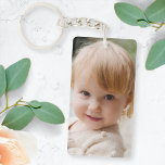 Porte-clés Photo personnalisée | Famille adorable 2 photo<br><div class="desc">Personnalisez votre propre modèle pour inclure 2 de vos photos préférées de votre bébé, de vos enfants, de votre famille, de vos amis ou animaux de compagnie! Un modèle facile à personnaliser pour créer votre propre design avec vos images. Le cadeau parfait pour un être cher ! Les images affichées...</div>