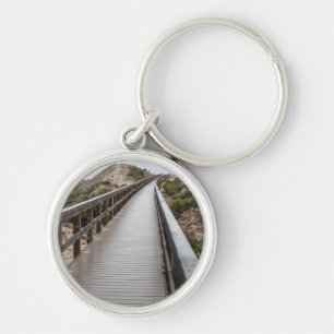 Porte-clés Pont de pied au parc d'état de lac Oso Flaco