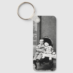 Porte-clés Portrait antique hantant de frères et sœurs