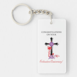 Porte-clés Priest 75ème anniversaire de l'ordination Croix no