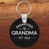 Porte-clés Promu À Grand-Mère Est. 2022 II (Recto)