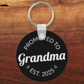 Porte-clés Promu À Grand-Mère Est. 2025 I (Recto)