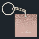 Porte-clés Rose Gold Blush Rose Pailleté Monogramme Féminin<br><div class="desc">Rose Gold Blush Rose Faux Pailleté Strass Monogramme Nom Porte-Clés. C'est le cadeau idéal pour un anniversaire sweet 16, un mariage, une douche de mariée, un anniversaire de mariage, une baby shower ou une soirée d'enterrement de vie de jeune fille pour quelqu'un qui aime le luxe et les styles chic....</div>