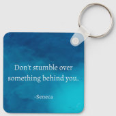 Porte-clés Seneca : Concentrons-nous sur l'avenir, ne tombez  (Dos)