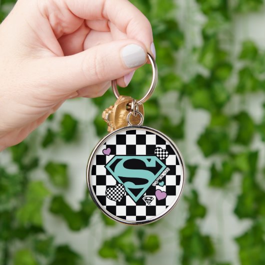 Porte-clés Skater Girl Supergirl Coeurs S-Shield (Main)