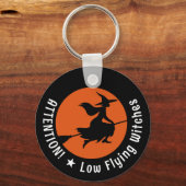 Porte-clés Sorcière sur chambre (Recto)