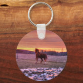 Porte-clés Stallion à la maison au coucher du soleil sur le R (Recto)